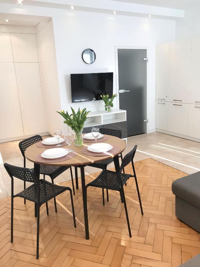 Klimatyczny Apartament Pod Ratuszem -Ul. Slaska 2 Częstochowa Exterior foto